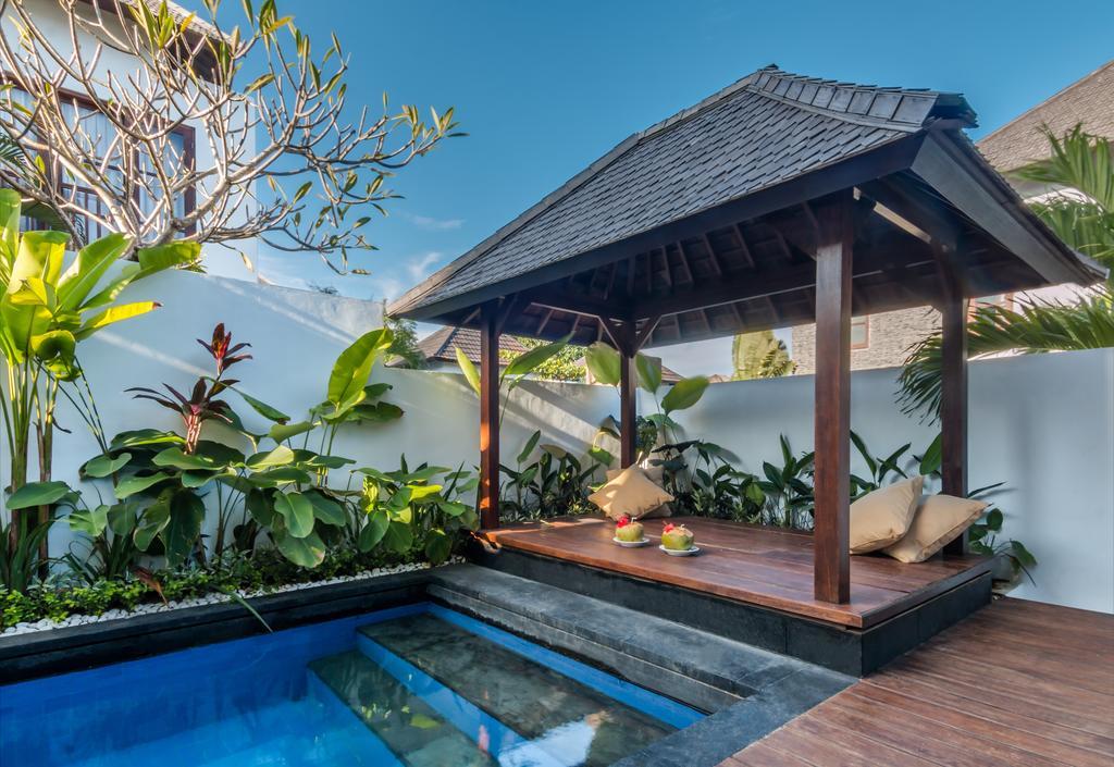 The Kamojang Jimbaran Villa Kuta Lombok Exterior foto