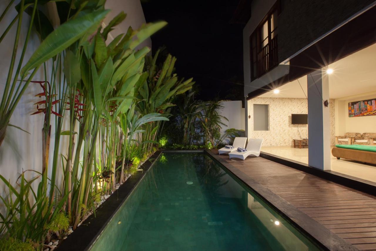 The Kamojang Jimbaran Villa Kuta Lombok Exterior foto